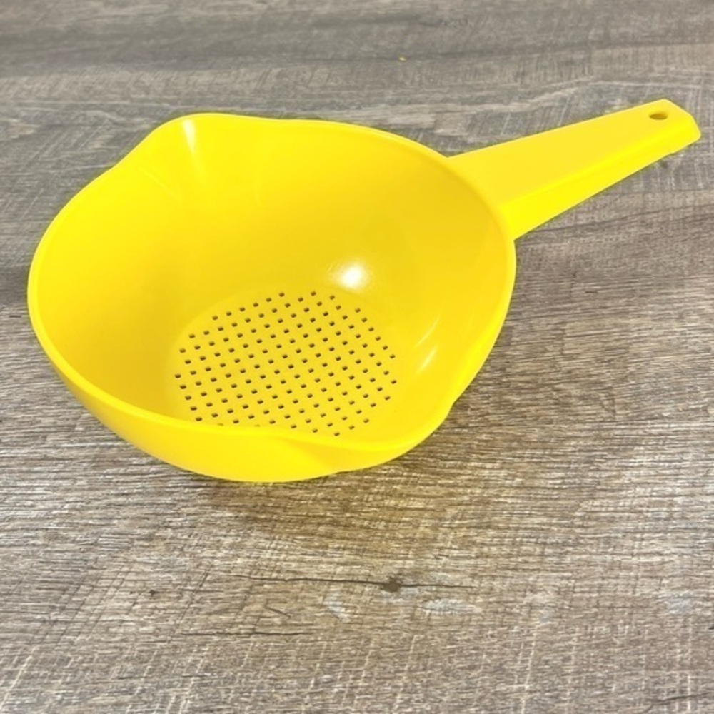 Vintage Tupperware strainer yellow plastic Retro kitchen cottagecore Colander